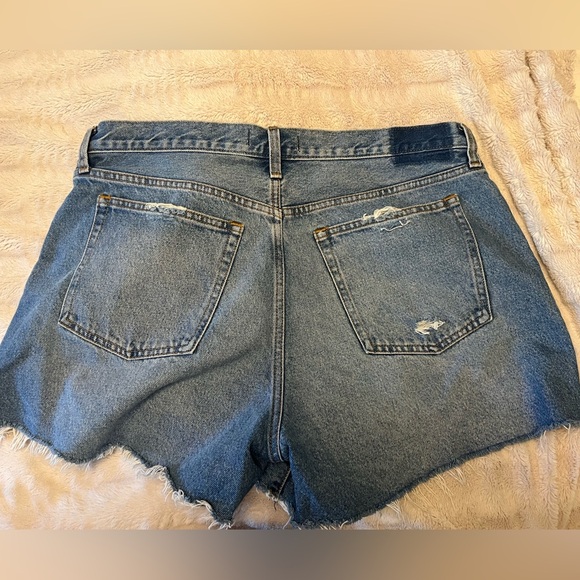 Abercrombie Curve Love Boyfriend Mid Rise Shorts - Picture 3 of 3